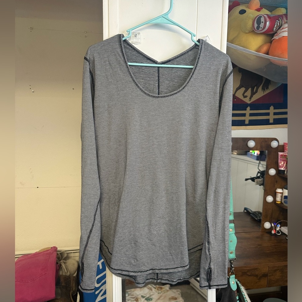 Lululemon Women's Grey Striped Long Sleeve Athletic Top